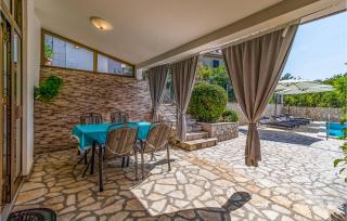 Lovely Apartment In Jadranovo With Wifi - Jadranovo - 9