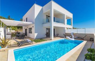3 Bedroom Gorgeous Home In Linardici - Linardići - 0