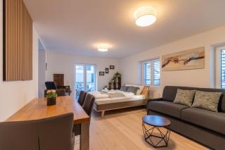 Jasminkas Host 2, Ruhig, City und Naturnah, Gratis Parkplatz und Balkon - 8