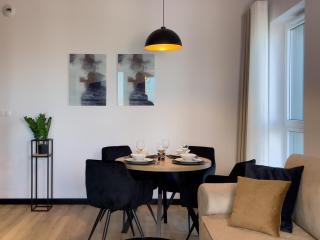 URBAN APARTMENTS GLOBAL PREMIUM, 21st Floor No 5, Free Parking, Self Check-in - Kattowitz - 3