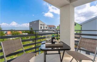 Awesome Apartment In Vrbnik With Wifi - Vrbnik - 8