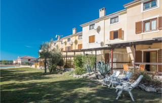 Stunning Apartment In Vabriga With Wifi - Vabriga - 1