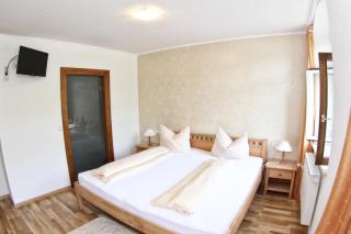 Hotel- Weingut- Moselloreley - 5