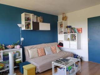 Travelers' home-shared apartment - 4