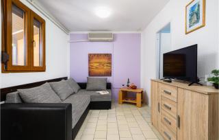 Lovely Apartment In Rovinjsko Selo - Rovinjsko Selo - 7