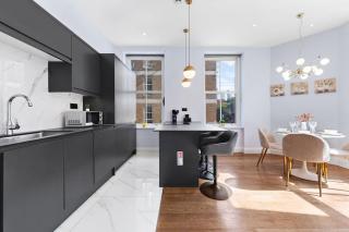 Two Modern Central London Apartments with AC Near Big Ben & Buckingham Palace - 4