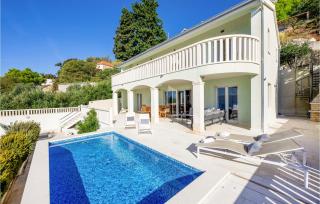 Holiday Home Celina 51 With Outdoor Swimmingpool - Celina - 3