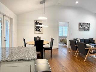Modern Retreat in Decatur - Decatur - 3