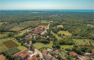 Cozy Home In Porec With Jacuzzi - Poreč - 2