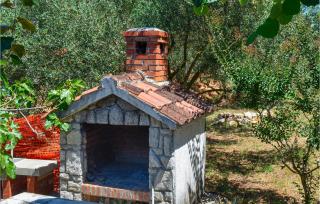 3 Bedroom Lovely Apartment In Malinska - Malinska - 1