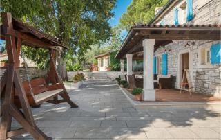Nice Home In Tinjan With Jacuzzi - Tinjan - 7