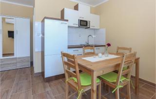 Amazing Apartment In Kastel Stari - Kaštela - 8
