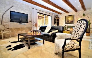 7 Bedroom Gorgeous Home In Tarascon - Tarascon - 7