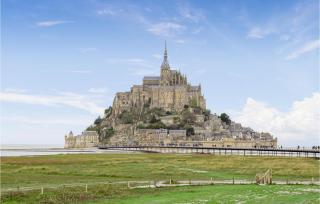 Amazing Home In Fierville-Les-Mines - 2