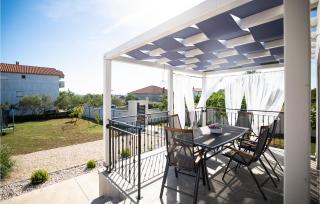 Stunning Home In Vrsi With Wifi - Poljica - 3