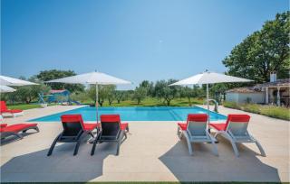 Gorgeous Home In Tar With Wifi - Tar - 1