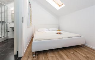Holiday Home Betina 34 With Outdoor Swimmingpool - Betina - 2