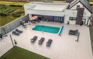 Awesome Home In Koritna With Sauna - - 3