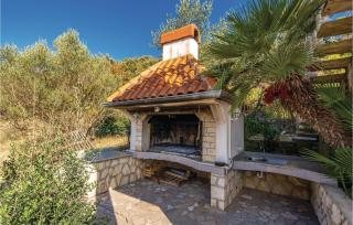 Awesome Apartment In Supetarska Draga - Supetarska Draga - 3