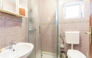 Lovely Home In Fazana With Kitchen - Fažana - 3