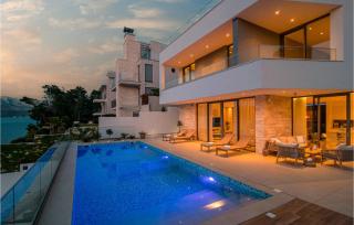 Stunning Home In Splitska With Sauna - 1