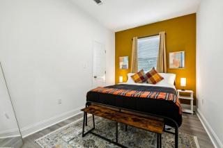 Elegant 5BR Getaway in NOLA - 3