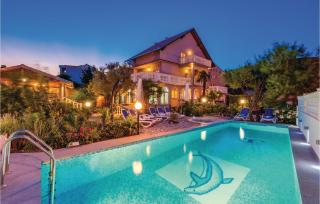 6 Bedroom Beautiful Home In Crikvenica - 2
