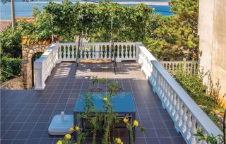 Cozy Apartment In Dramalj With Kitchen - 3