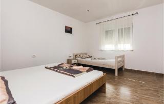 Two-Bedroom Apartment In Vir - Vir - 2