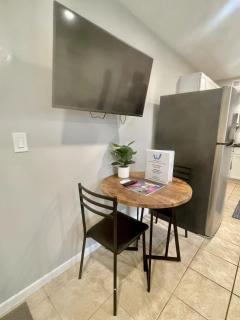 Joslyn Studio Perfect for 1-2 - 6