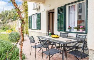 Lovely Apartment In Podstrana With Wifi - Podstrana - 8