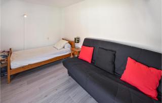 2 Bedroom Pet Friendly Home In Ruoms - Ruoms - 1