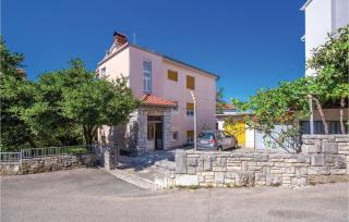 Amazing Apartment In Crikvenica - Crikvenica - 0