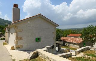 Amazing Home In Susnjevica With Wifi - Šušnjevica - 2