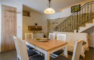 Amazing Home In Susnjevica With Wifi - Šušnjevica - 6