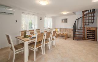 Awesome Home In Svetvincenat With Wifi - 7