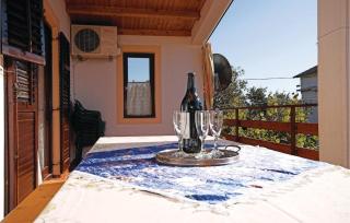 Beautiful Apartment In Starigrad - Starigrad-Paklenica - 5