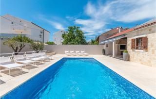 Stunning Home In Turanj With Sauna - 1