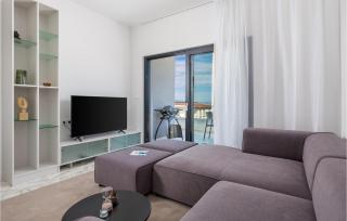 Lovely Apartment In Malinska - Malinska - 7