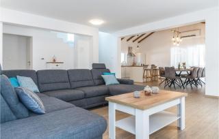 Awesome Home In Sibenik With Wifi - Šibenik (Sebenico) - 6