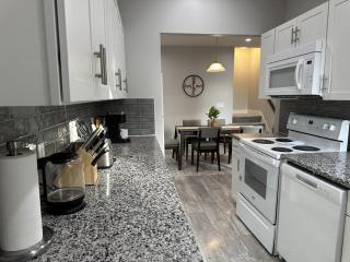 Charming 2BR Near Downtown & Attractions - Columbus - 1