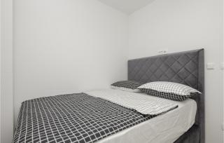 Cozy Apartment In Tucepi - Tučepi - 1