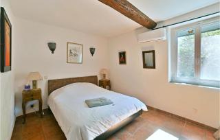 Stunning Home In Maubec With Wifi - Maubec - 2