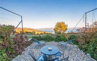 Gorgeous Apartment In Gondolici - Rabac - 9