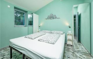 Gorgeous Apartment In Gondolici - Rabac - 4