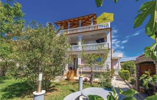 Lovely Apartment In Kampor With Kitchen - Kampor - 3