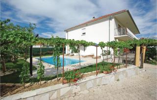 Apartment Sestanovac 23 With Outdoor Swimmingpool - Šestanovac - 3