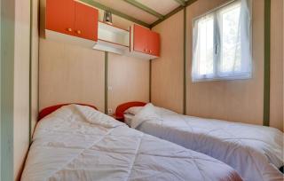 Awesome Home In La Faute-Sur-Mer - La Faute-sur-Mer - 4