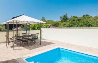 Cozy Home In Porec With Kitchen - Poreč - 8