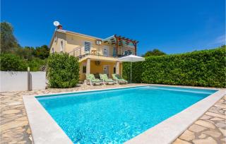 Holiday Home With Seaview - Vrh - 0